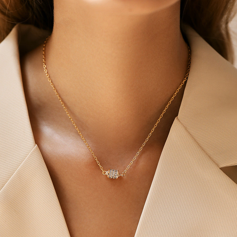 Alys Necklace