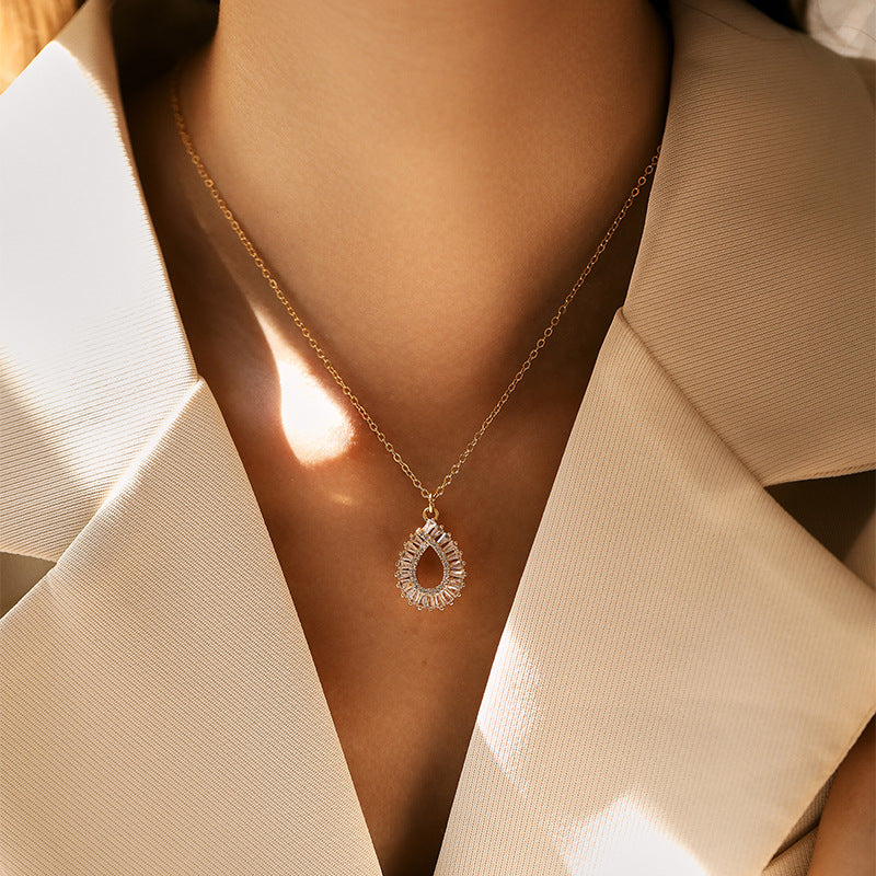 Cleo Necklace