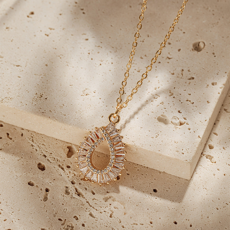 Cleo Necklace