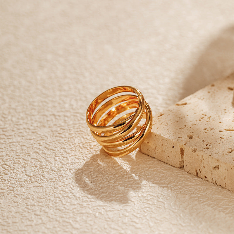 Etta Ring